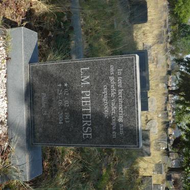 PIETERSE L.M. 1913-2004