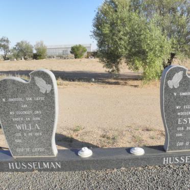 HUSSELMAN Willa 1924- &amp; Esther 1928-
