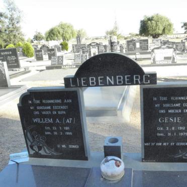 LIEBENBERG Willem A. 1911-1998 &amp; Gesie J 1912-1979