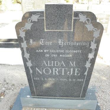 NORTJE Marthinus Jacobus 1919-1983 &amp; Alida M. 1928-1969
