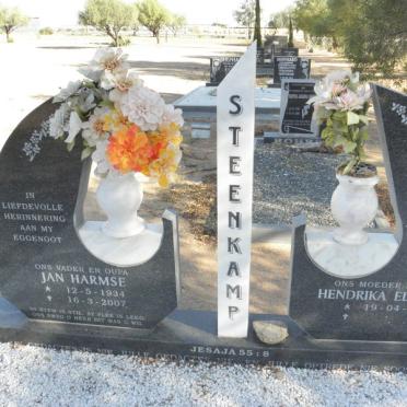 STEENKAMP Jan Harmse 1934-2007 &amp; Hendrika Elizabeth 1942-
