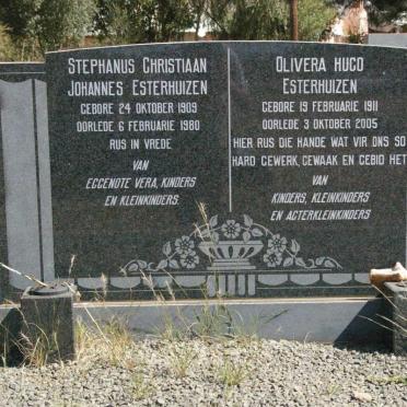 ESTERHUIZEN Stephanus Christiaan Johannes 1909-1980 &amp; Olivera Hugo 1911-2005