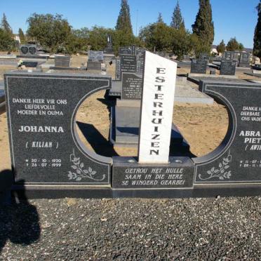 ESTERHUIZEN Abraham Pieter 1918-1974 &amp; Johanna KILIAN 1920-1999