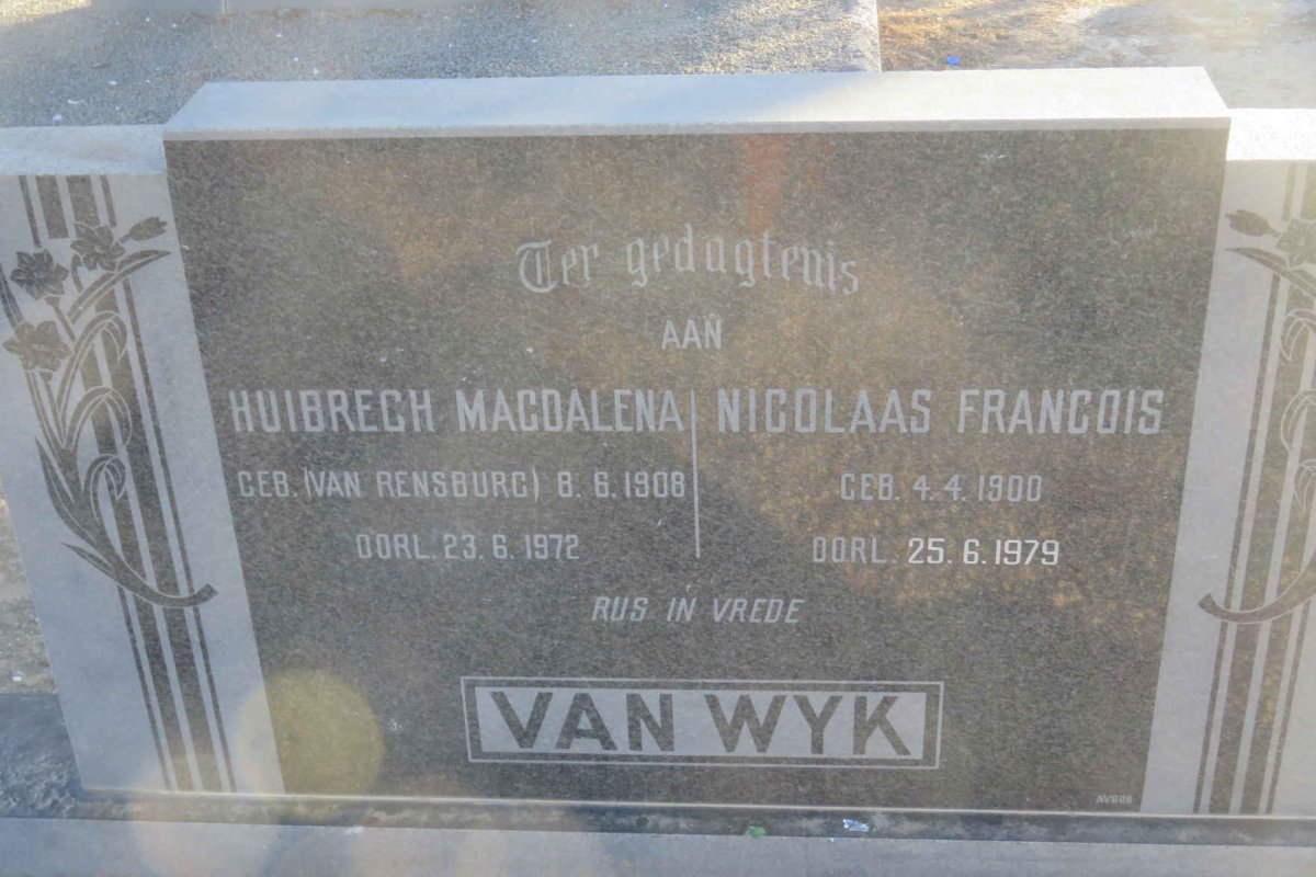 WYK Nicolaas Francois, van 1900-1979 &amp; Huibrech Magdalena VAN RENSBURG 1908-1972