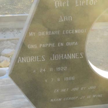 ? Andries Johannes 1922-1986 &amp; Maria Magdalena BLOM 1928-2006