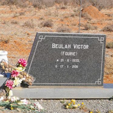 VICTOR Johnnie 1929-2005 &amp; Beulah FOURIE 1935-2011
