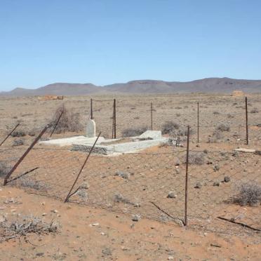 Northern Cape, CALVINIA district, Tankwa Karoo National Park, Pramberg Rivier 1092, Die Spruit, farm cemetery