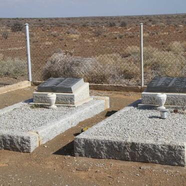 OLIVIER J.W.A. 1896-1962 &amp; Hendrina J. 1903-1978