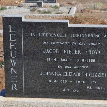 LEEUWNER Jacob Pieter 1893-1966 &amp; Johanna Elizabeth 1899-1975