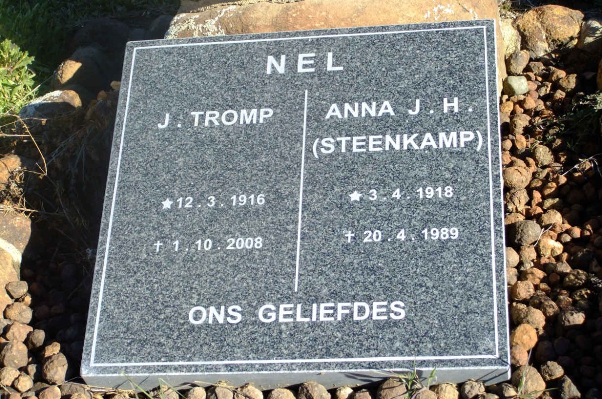 NEL J. Tromp 1916-2008 &amp; Anna J.H. STEENKAMP 1918-1989