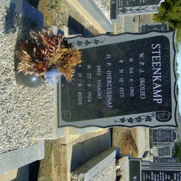 STEENKAMP W.P.J. 1910-1977 &amp; Herculina P. VISAGIE 1924-2003