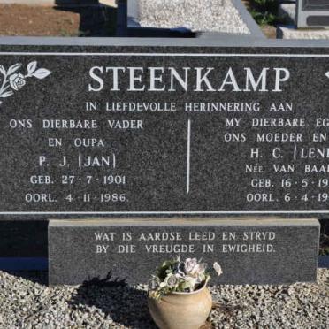 STEENKAMP P.J. 1901-1986 &amp; H.C. VAN BAALEN 1914-1980