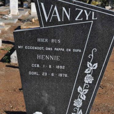 ZYL Hennie, van 1892-1976