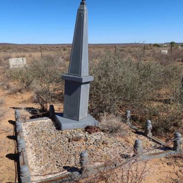 KRUGER Joachim Johannes Nicolaas 1850-1935 &amp; Jacoba Jacomina LOUW 1854-1921