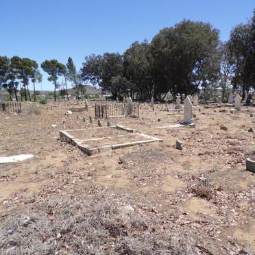 3. Overview / Oorsig - Old part of the cemetery