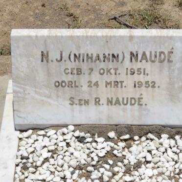 NAUDÉ N.J. 1951-1952