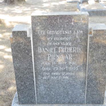 PIENAAR Daniel Frederik 1892-1955