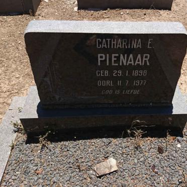 PIENAAR Catharina E. 1898-1977