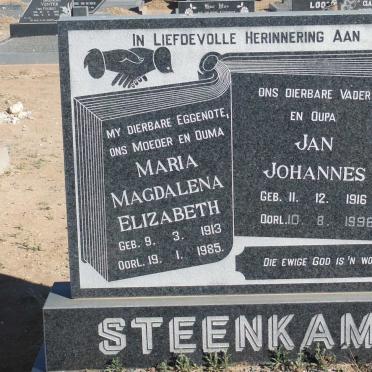 STEENKAMP Jan Johannes 1916-1996 &amp; Maria Magdalena Elizabeth 1913-1985