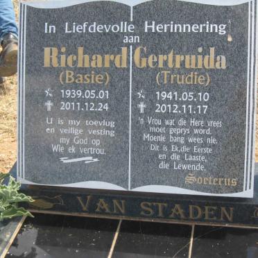 STADEN Richard, van 1939-2011 &amp; Gertruida 1941-2012
