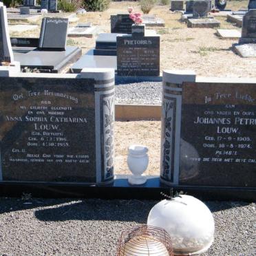LOUW Johannes Petrus Louw 1905-1974 &amp; Anna Sophia Catharina DEETLEFS 1916-1958