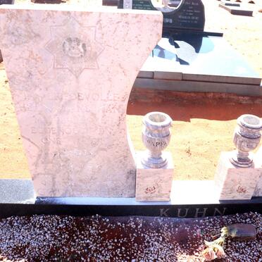 KUHN Arrie Willem 1950-1992 _1