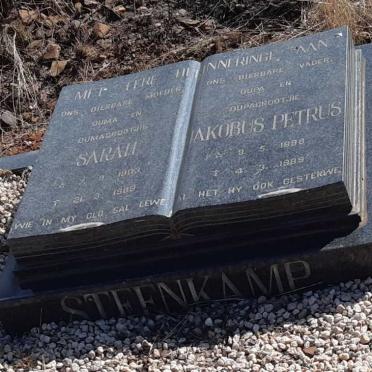 STEENKAMP Jakobus Petrus 1898-1989 &amp; Sarah 1903-1989