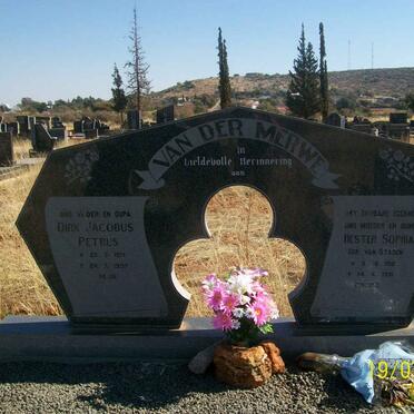 MERWE Dirk Jacobus Petrus, van der 1914-1997 &amp; Hester Sophia VAN STADEN 1912-1991