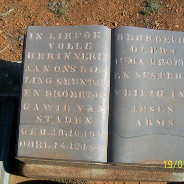 STADEN Gawie, van 1941-1942