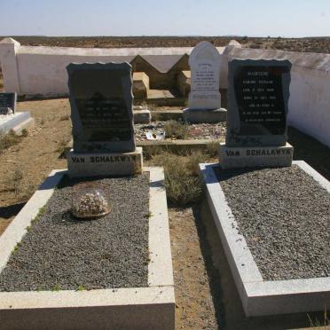SCHALKWYK Ockert Gerbrandt, van 1891-1960 &amp; Madeleine PIENAAR 1898-1981