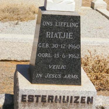 ESTERHUIZEN Riatjie 1960-1962