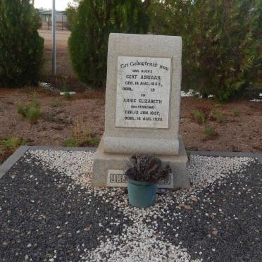 OOSTHUIZEN Gert Adriaan 1855- &amp; Annie Elizabeth FERREIRA 1857-1930
