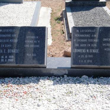 BENADÉ Louwrens M. 1918-1976 &amp; Maria E. 1919-2009