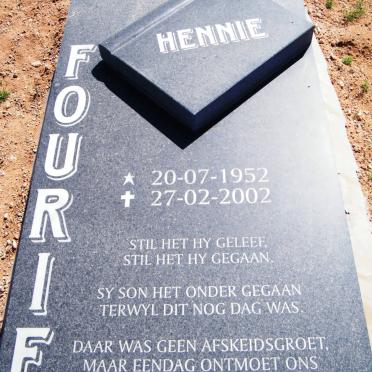 FOURIE Hennie 1952-2002