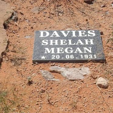DAVIES Hugh Owen Frederick 1885-1957 :: DAVIES Beatrice Ruth nee HUNT 1886-19?? :: DAVIES Shelah Megan 1931 