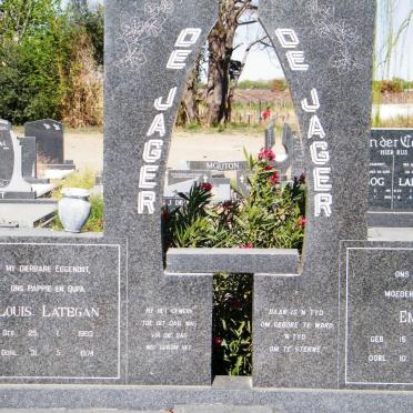 J - Vanne :: Surnames - J