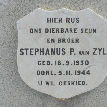 ZYL Stephanus P., van 1930-1944