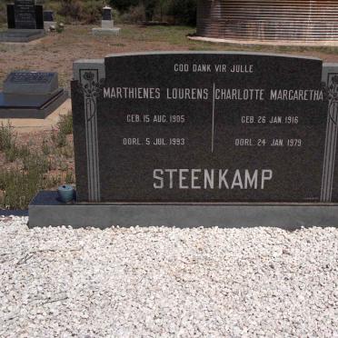 STEENKAMP Marthienes Lourens 1905-1993 &amp; Charlotte Margareth 1918-1979