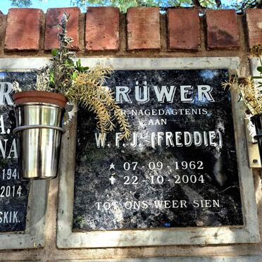 BRUWER W.F.J. 1962-2004