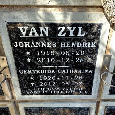 ZYL Johannes Hendrik 1918-2010 & Gertruida Catharina 1926-2012