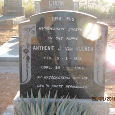 VUUREN Anthonie J., van 1901-1962