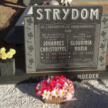 STRYDOM Johannes Christoffel 1928-2006 &amp; Gloudinia Maria 1933- :: STRYDOM Christo 1986-2011