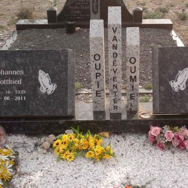 VENTER Johannes Gottfried, van de 1939-2011 &amp; Marietjie GOUSSARD 1942-2001