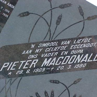 MACDONALD Pieter 1909-1980 &amp; Maatje 1910-1995