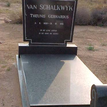 SCHALKWYK Theunis Gerhardus, van 1939-1981