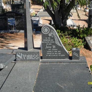 STRAUSS Anna M. nee STRAUSS 1925-1995