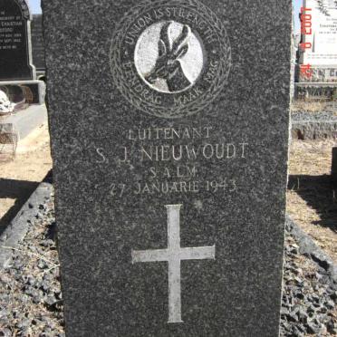 NIEUWOUDT Stephanus Johannes 1920-1943