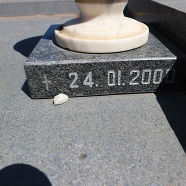 PIENAAR T.B. de V. 1905-1978 &amp; E. Stephanie BOTHA 1911-2000