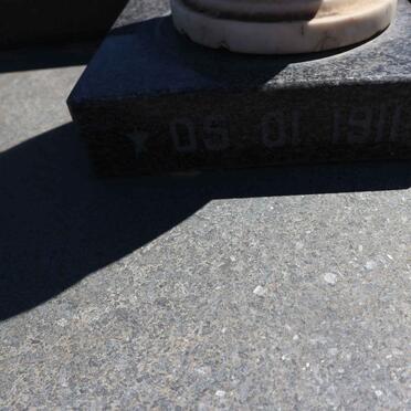 PIENAAR T.B. de V. 1905-1978 &amp; E. Stephanie BOTHA 1911-2000