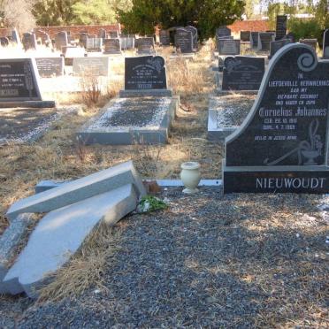NIEUWOUDT Cornelius Johannes 1910-1969 &amp; Pn